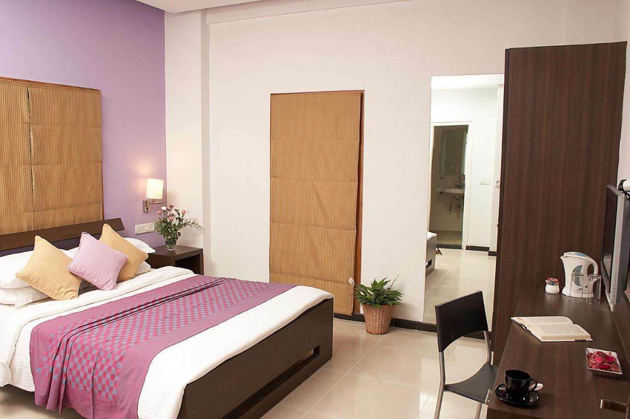 Oyo 554 Hotel Red Carpet Residence Bangalore Room photo